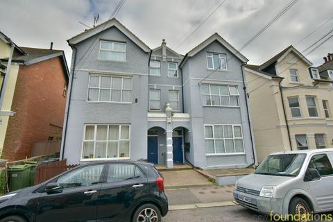 1 bedroom flat for sale, Wilton Road, Bexhill on Sea, East Sussex, TN40