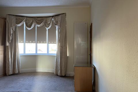 2 bedroom detached house to rent, Grantham Avenue, Hartlepool, County Durham, TS26