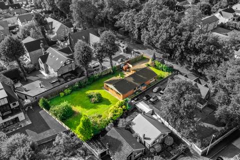 undefined, Chatsworth Road, Worsley, Manchester, Greater Manchester, M28 2NU
