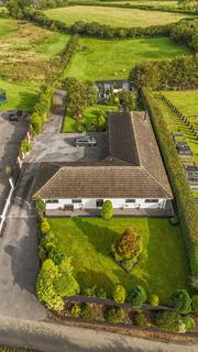 4 bedroom property with land for sale, Meinciau, Kidwelly SA17