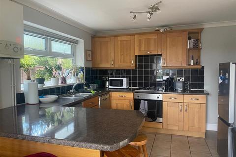 3 bedroom detached house for sale, Downs Close, Fforestfach, Swansea