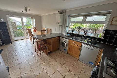 3 bedroom detached house for sale, Downs Close, Fforestfach, Swansea