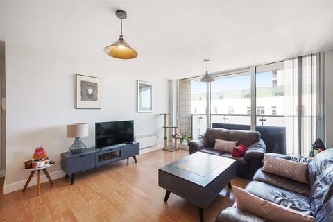 2 bedroom apartment for sale, Navigation Court, Gallions Road, E16