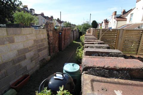 60 Colston Road, Bristol, BS5 6AE