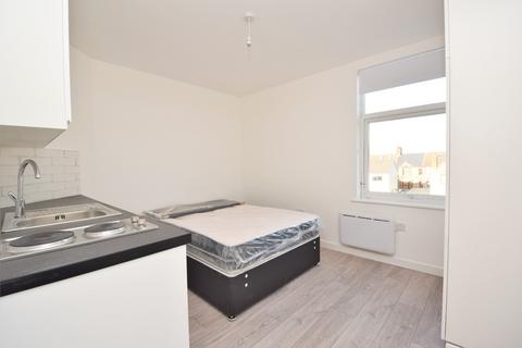 1 bedroom flat to rent, 30a Bushey Hall Road, Hertfordshire WD23