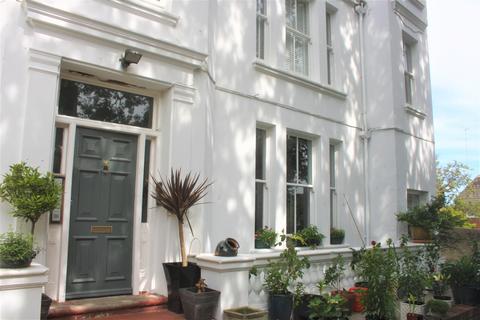 2 bedroom apartment for sale, Walmer Castle Road, Walmer, Deal, Kent, CT14