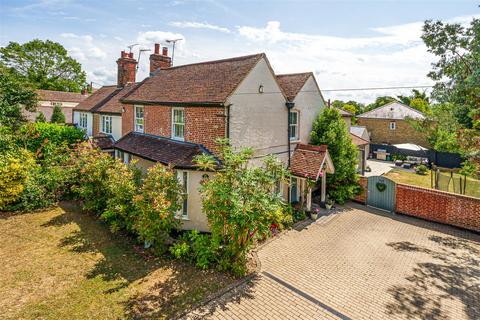 4 bedroom semi-detached house for sale, Main Road, Margaretting