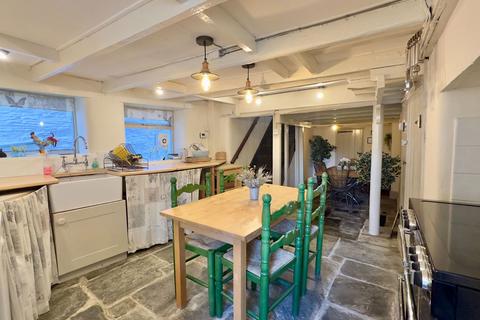 Dolphins Cottage Paradise Road, Boscastle, PL35 0BH