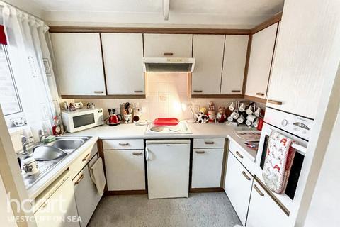 1 bedroom flat for sale, Balmoral Road, Westcliff-On-Sea