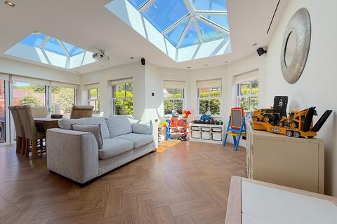 4 bedroom detached house for sale, Cannock Road, Wolverhampton WV10