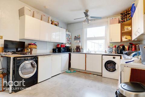 2 bedroom flat for sale, Burdett Avenue, Westcliff-On-Sea