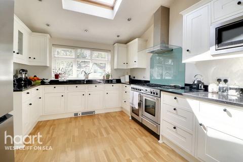 4 bedroom detached house for sale, Arundel Gardens, Westcliff-On-Sea