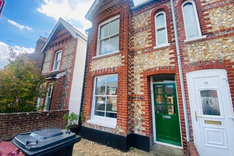 3 bedroom house to rent, Church Road, Chichester