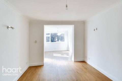 137 Oakdene Road, Orpington, BR5 2AP