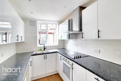 137 Oakdene Road, Orpington, BR5 2AP