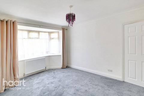137 Oakdene Road, Orpington, BR5 2AP