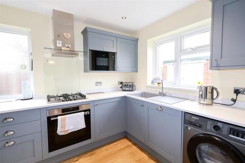 4 bedroom detached house for sale, Carr Close, Ripon