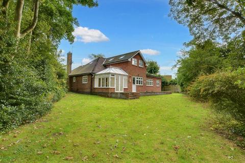 3 Birch Lea, Redhill, Nottingham, NG5 8LT