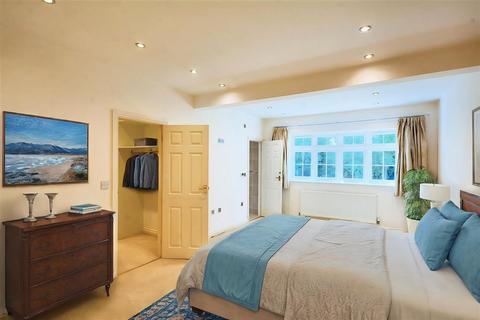 3 Birch Lea, Redhill, Nottingham, NG5 8LT