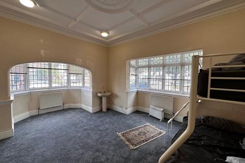 House to rent, Aston Lane Surgery, 190 Aston Lane, Aston, Birmingham, B20 3HE