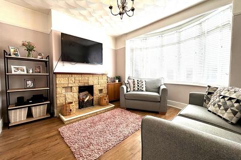 3 bedroom semi-detached house for sale, Merton Avenue, Swindon SN2