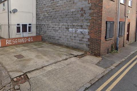 Parking to rent, Wellington Street, Luton LU1