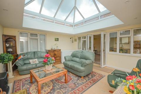 3 bedroom detached bungalow for sale, Rothbury Blackhorse Lane, Bristol, BS16 6TR