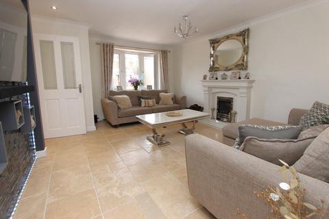 25 Ensall Drive, Wordsley, Stourbridge, DY8 4XX