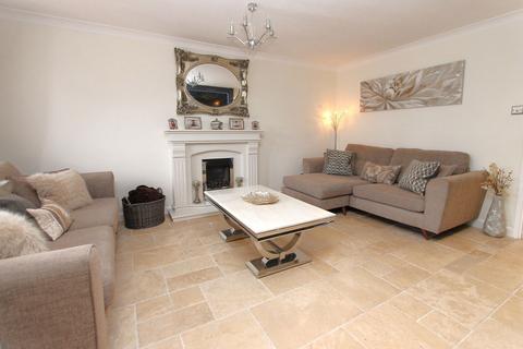 25 Ensall Drive, Wordsley, Stourbridge, DY8 4XX
