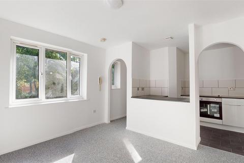 1 bedroom flat for sale, Roegate Drive, St. Annes Park, Bristol