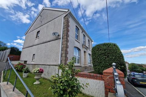 4 bedroom detached house to rent, 1 Bronallt RoadHendyPontardulais