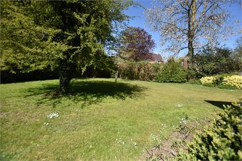 3, Hillcrest Forest Road, Binfield, Bracknell, RG42 4AF