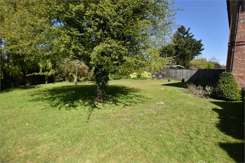 3, Hillcrest Forest Road, Binfield, Bracknell, RG42 4AF