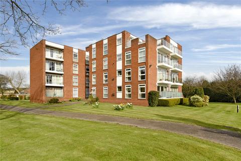 3 bedroom penthouse to rent, Riverine, Grosvenor Drive, Maidenhead, Berkshire, SL6