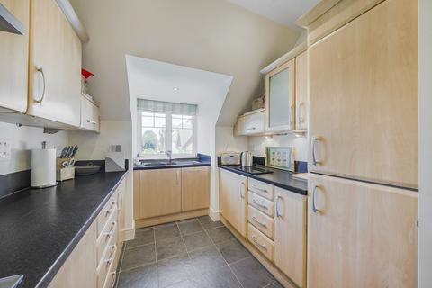 1 bedroom apartment for sale, Spire Place, Warlingham CR6