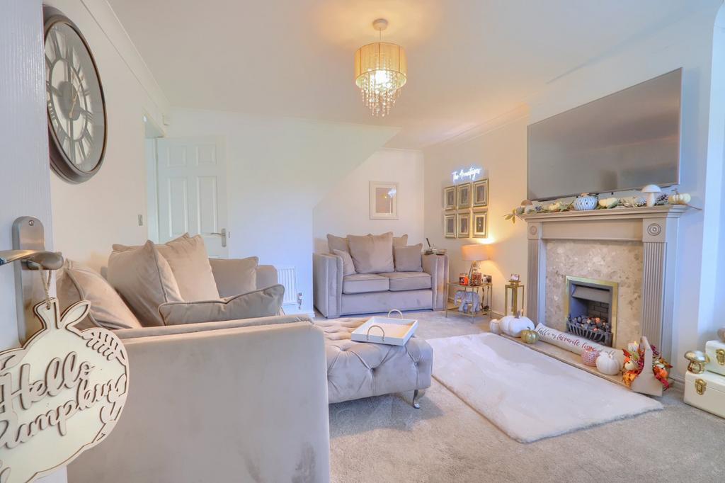 Jasper Grove, Stillington 3 bed detached house for sale £230,000