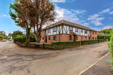 2 bedroom apartment for sale, St. Johns Road, Penn, Buckinghamshire, HP10