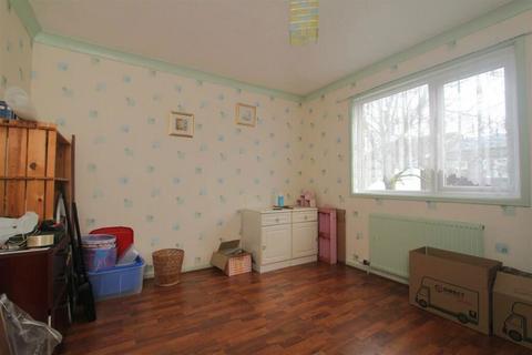 57 Mackenzie Way, Gravesend, DA12 5UH
