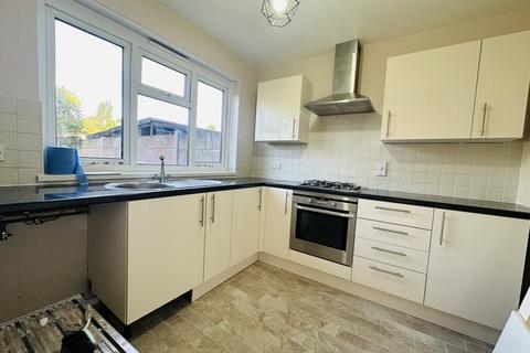 2 bedroom end of terrace house to rent, Habberley Road, Rowley Regis, West Midlands, B65