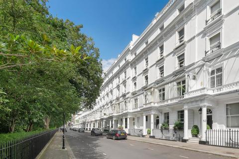 2 bedroom maisonette for sale, Cadogan Place, London, SW1X