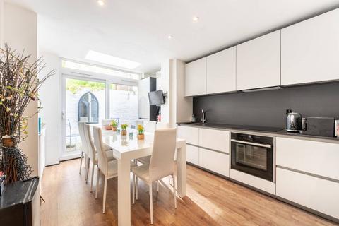 2 bedroom mews for sale, Burdett Mews, Notting Hill, London, W2