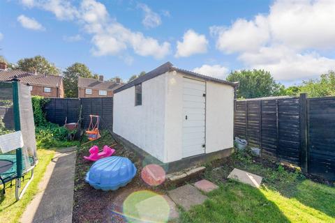 123 Colyer Road, Northfleet, Gravesend, DA11 8AZ