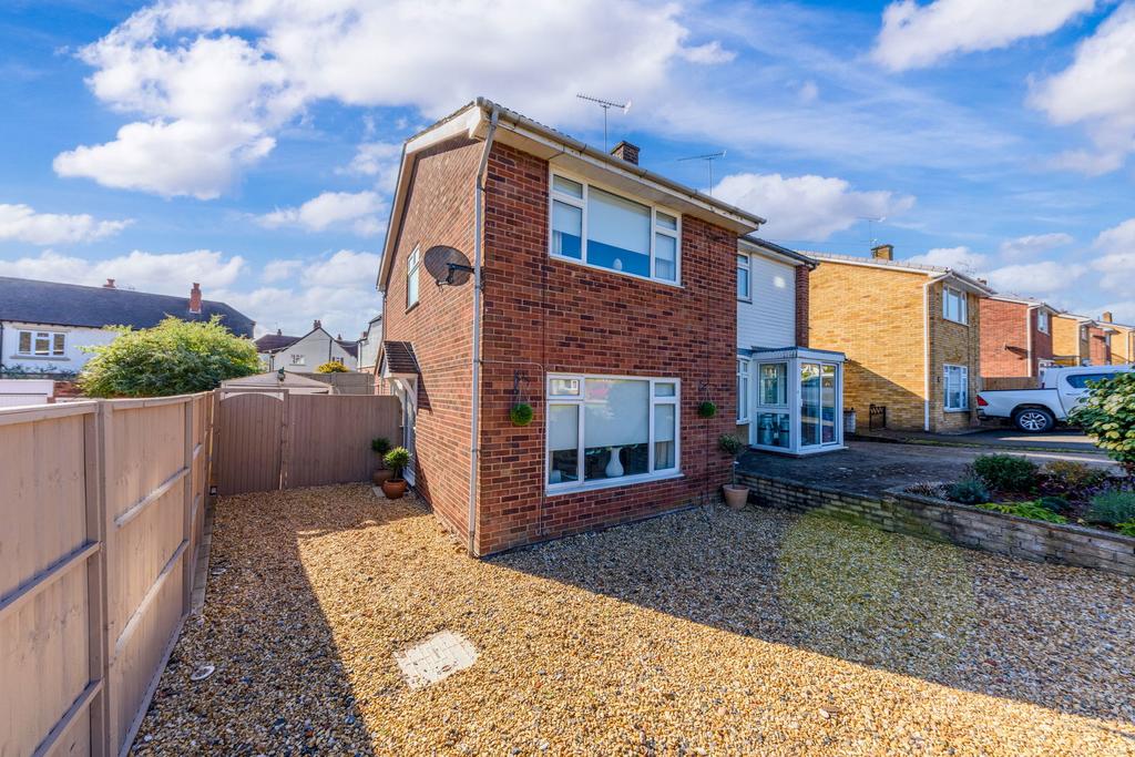 Duchess Drive, Bridgnorth WV16 2 bed semidetached house for sale £