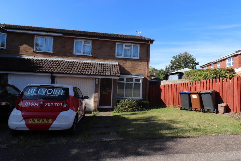Shedfield Way, East Hunsbury... 3 bed detached house to rent £1,200