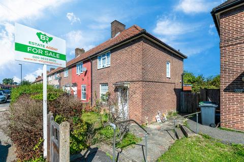 3 bedroom end of terrace house for sale, Farmfield Road, Bromley