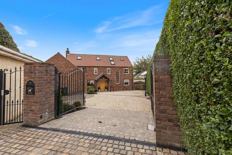 Hill Top, Brierley, Barnsley S72 9LF