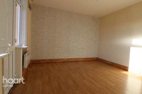 2 bedroom apartment for sale, Biscot Road, Luton