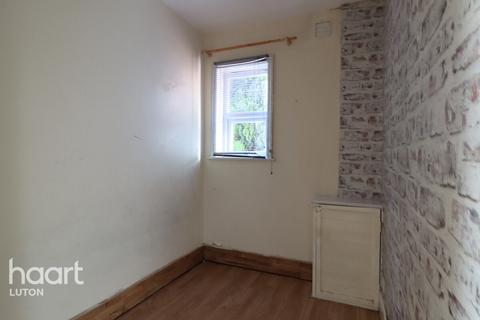 2 bedroom apartment for sale, Biscot Road, Luton