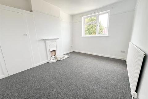 3 bedroom terraced house to rent, Ockley Road, Croydon