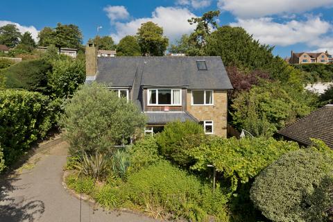 4 bedroom detached house to rent, Warwicks Bench Road, Guildford, Surrey, GU1